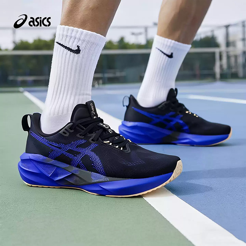 Badminton Victory - Asics NOVABLAST 5 Zwart Koningsblauw Ademend